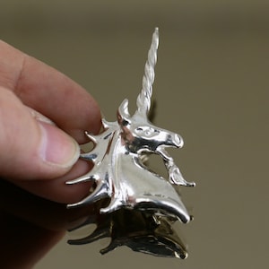 Vintage Shiny Unicorn Horse With Horn Animal Design Brooch Sterling Silver 925 BB 1880F