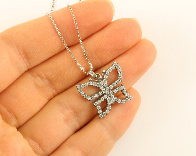 Vintage 16 Inch Sparkling Crystals CZ Butterfly Design Necklace 925 Sterling Silver NC 1797
