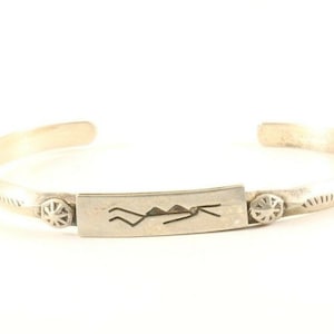 Vintage Navajo Small Wrist  Culture Sign Cuff Bracelet Sterling Silver Br 3075