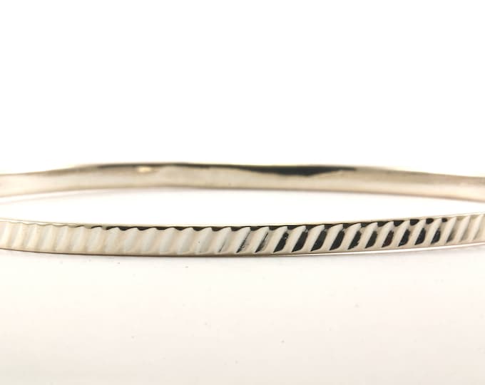 Vintage Ladies Ribbed Fluted  Bangle Bracelet 925 Sterling Silver BR 2037-E