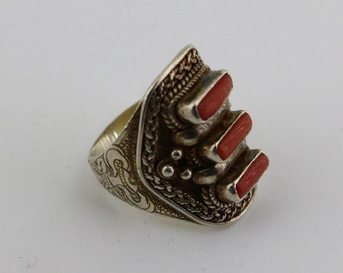 Vintage Size 8.5 Braided Beaded Red Coral Stones Three Stripes Indonesia Design Ring 925 Sterling Silver  RG 4388S