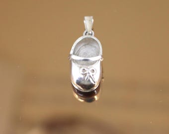 Vintage Baby Girl Mary Jane Shoe "Emma" Engraved Pendant 925 Sterling  PD 2603