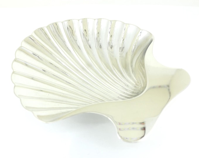 Vintage Tiffany & Co Oyster Shell Shaped Candy Dish Sterling Silver FW 470