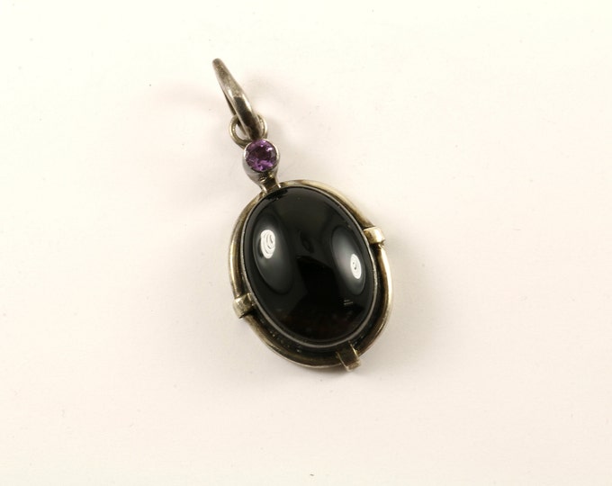 Vintage Oval Black Gemstone Purple Amethyst Design Pendant 925 Sterling  PD 2225