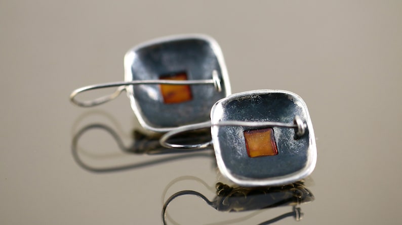 Vintage Shiny Scroll Ornament Small Amber Stone Square Cushion Shape Design Kidney Wires Earrings Sterling Silver 925 ER 1610