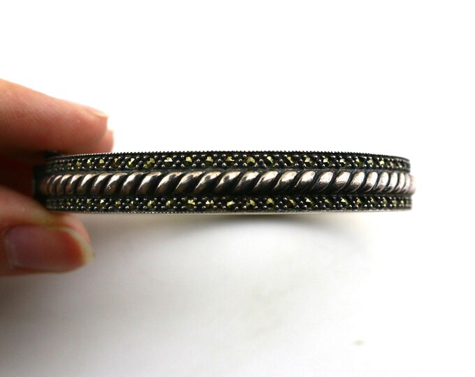 Vintage Beautiful Judith Jack Twisted Rope Marcasite Design Oval Bangle Bracelet 925 Sterling Br 840