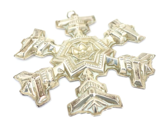 Vintage Snowflake 1977 Christmas Tree Ornament  Gorham Sterling PD 2524