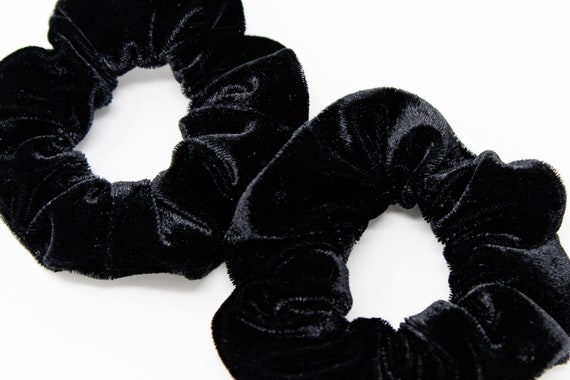 Love Knots Tie Scrunchie - Black