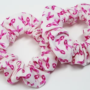 Pink Ribbon-haarscrunchie, haarelastiekje, topknoop, zacht haarelastiek, haaraccessoire, handgemaakt, één scrunchie voor borstkankerbewustzijn