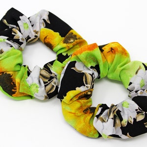 Floral Print Summer Hair Scrunchie, Scrunchy, Hair Tie, Top Knot, Gentle Hair Elastic, Hair Accessory, Gift, Favors, Handmade, One Scrunchie