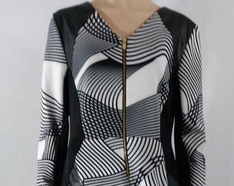 Plus Size Dress Black White Geo Striped Faux Leather Dress Long Sleeve Zip Front Film Noir Thriller Gorgeous Like New Condition Size 14