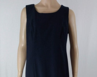 Women's Black Dress Sleeveless Simple Shift Versatile Rayon blend Zipper Excellent Condition Vintage by BRIGGS NEW YORK Petites Size 12p