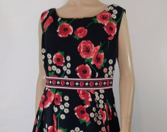 EVA MENDES Dress Women's Sleeveless Floral Red Black White Yellow 60's Style Lux Perfect Like New Condition Vintage Designer by EM Size 6