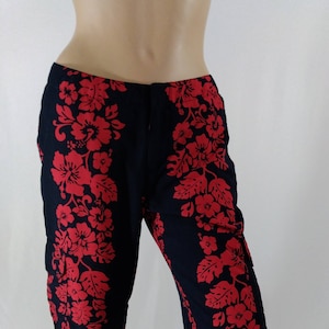 Women&#39;s Hawaiian Pants Women&#39;s Beach Summer Pants Hawaiian Floral Red Black Pockets Drawstring Zipper LIKE NEW Condition by OUTLOOKS Size 7