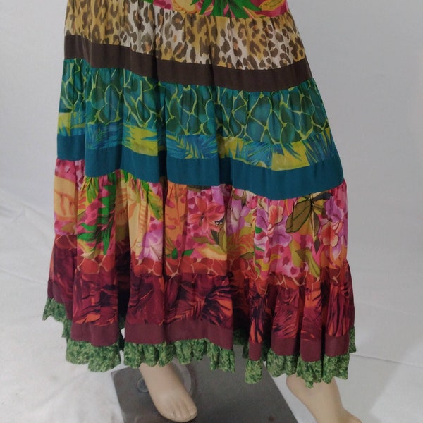 Women's Boho Skirt Hippie Tiered Gypsy Colorful 11 Different Quilt Mix Prints Peasant Satin Underslip Excellent Condition Vintage Size L