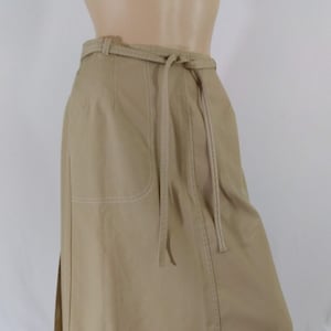 70&#39;s Women&#39;s Skirt Rare Beige Wrap Skirt Adjustable Size Tie Front Pockets A-line Excellent Condition Vintage by KORET UNION Made Size M Usa