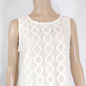Beige Dress Women&#39;s Eyelet Cream Crochet Circles Lace Sleeveless A-line Silhouette Lux Gorgeous Like New Condition by ISAAC MIZRAHI Size M