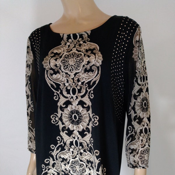 Women's Blouse Top Black Beige White Royal Floral 3/4 Sleeve Soft Gold Studs Stretchy Pullover Excellent Condition by STYLE & Co Size L