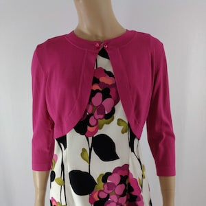 Dress 2 Piece Set Women&#39;s Summer Classic Colorful Floral Shift Dress w Sweater Sleeveless Like New Condition Vintage by I.N. STUDIO Size 12p