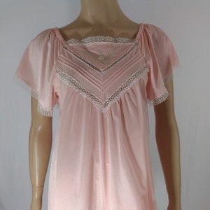 Vintage Pajamas Women&#39;s 70&#39;s 80&#39;s Pale Pink Peach Lace Embroidery Top Pants Pretty Excellent Pristine Condition Vintage by RIKKI NY Size S