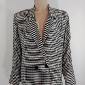 Women&#39;s Houndstooth Blazer 80&#39;s Jacket Black White Woven Lightweight Fabric Pockets Buttons Very Good Condition Vintage by BLAIR Size 5/6
