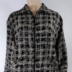 Adolfo Jacket 80&#39;s Women&#39;s Bomber Beige Black Geo Abstract Print Black Zipper Pockets Excellent Condition Vintage by ADOLFO SPORT Size L