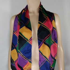 Women&#39;s Scarf 80&#39;s 90&#39;s 100% Silk Oblong Colorful Red Green Gold Purple Black Geo Pop Art Print Excellent Condition Vintage by RUNWAY