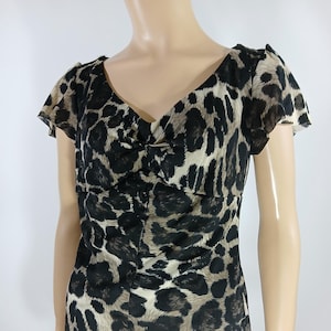 Animal Print Top Women&#39;s Animal Print V Neck Black Grey White Short Cool Sleeves Sexy Perfect Like New Condition Vintage by AGB Size M