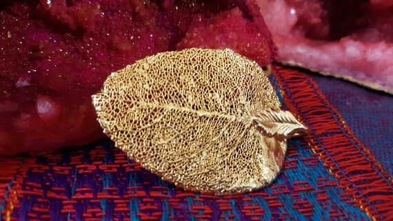 24K Gold Dipped Leaf Pendant, 80s Vintage Jewelry - image 4