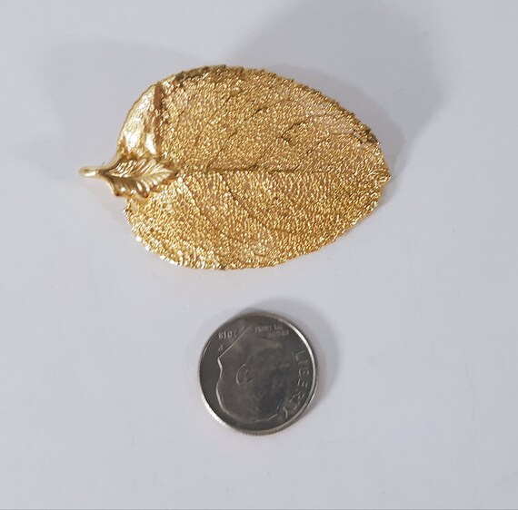 24K Gold Dipped Leaf Pendant, 80s Vintage Jewelry - image 3