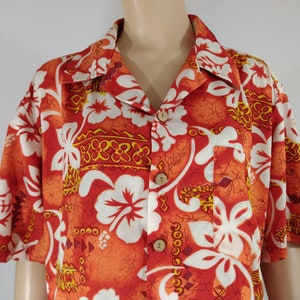 Men&#39;s Shirt Hawaiian Shirt 80&#39;s Orange White Wild Floral Bamboo Wooden Buttons Excellent Condition Vintage by KENNINGTON CALIFORNIA size XL