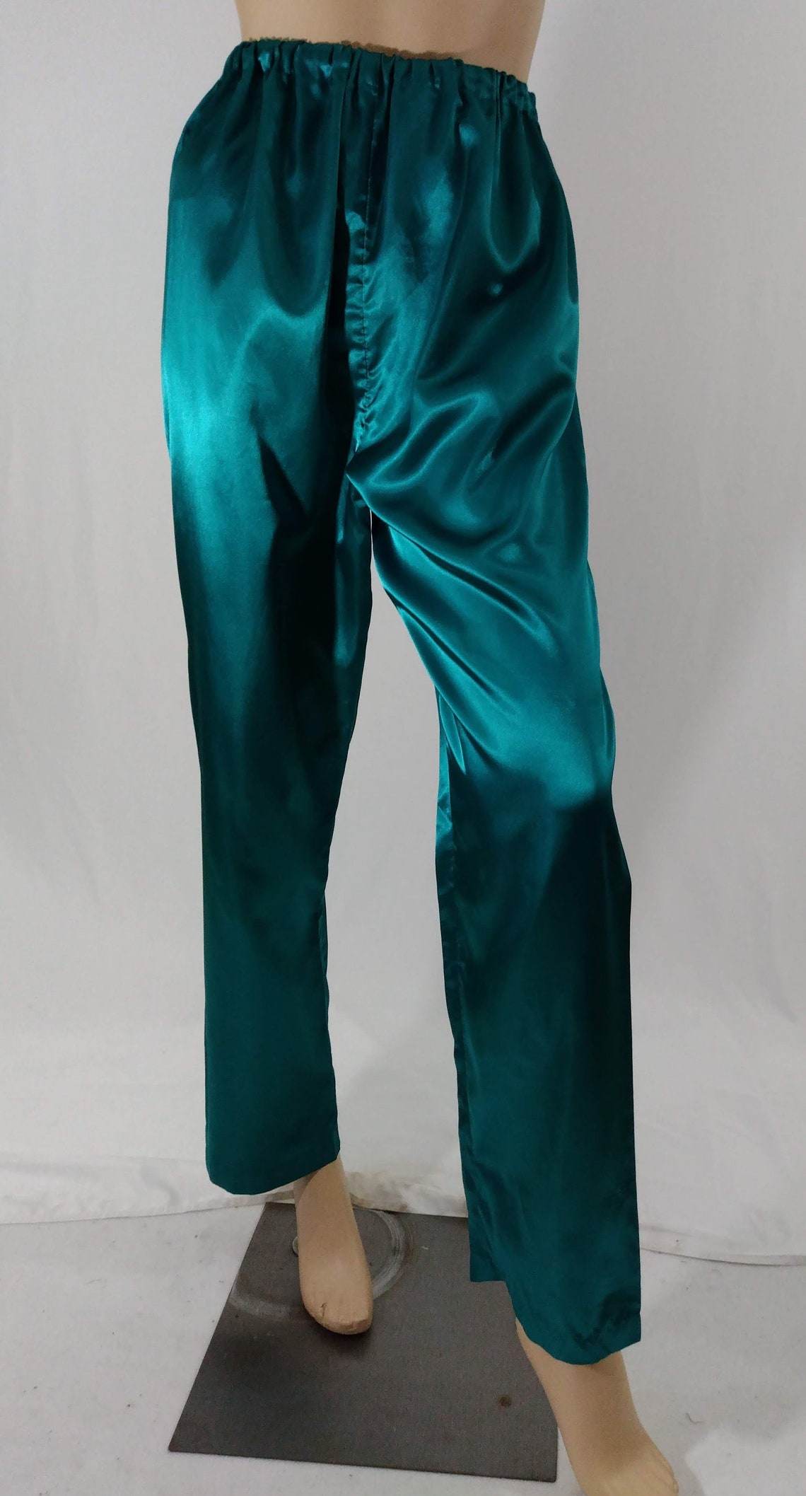 emerald green satin pajama set