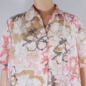 Plus Size Shirt Women&#39;s Summer Short Sleeve Beige Peach Gray White Floral Cotton Blend Textured Like New Condition Vintage by ALIA Size 16W