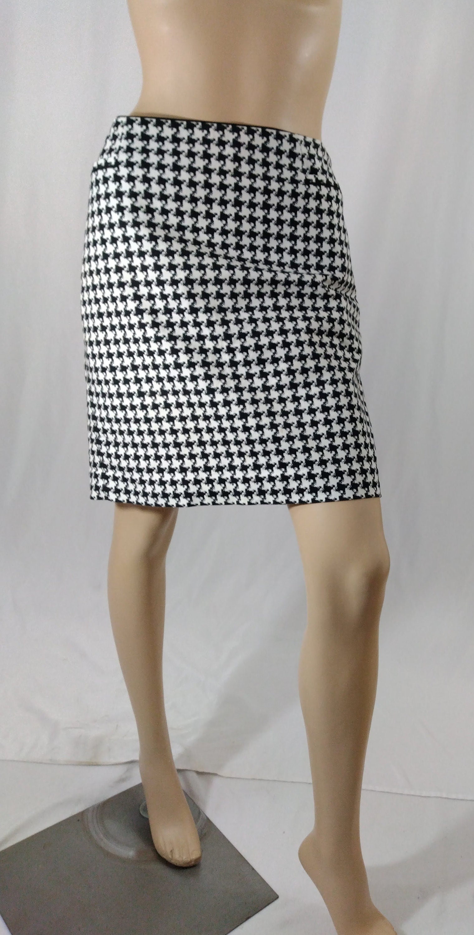 klynke Opdater aluminium Buy Houndstooth Skirt Women's Skirt Black White Pockets Fully Online in  India - Etsy