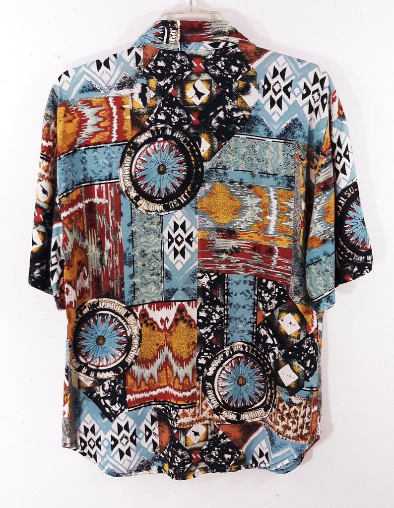 80/'s Women/'s Hawaiian Shirt Short Sleeve Blue Black Gold Turquoise Cool Print Button Down 100/% Rayon Tiny Collar Vintage by CALICHE Size S
