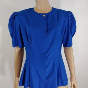 Women&#39;s Top Blue 80&#39;s 1940&#39;s Style Huge Puffy Half Sleeve 100% SILK Gold Matte Buttons Lux Excellent Condition Vintage by ARGENTI Size 12