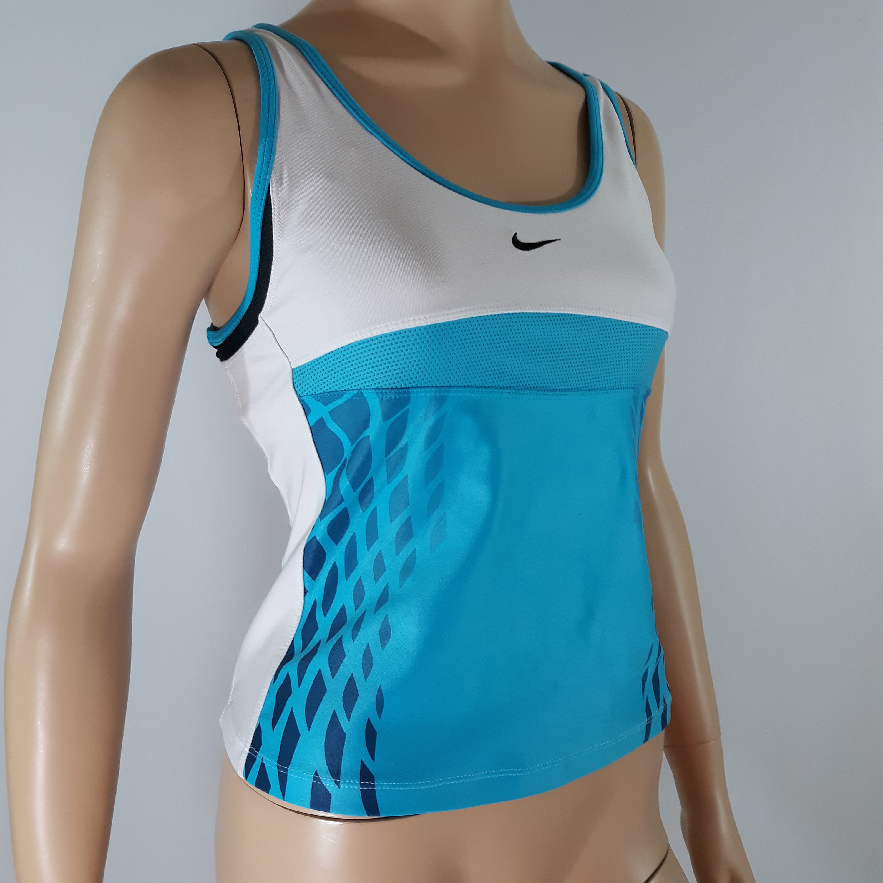 Custom Sports Bra, Create All Over Print Sports Bra, Make Your Own Sports  Bra, Custom Women Bra, Custom Women's Clothing, Custom Gym Bra 