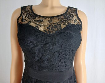 Vintage Black Lace Dress: Sleeveless Sweetheart Neck, Size Mp