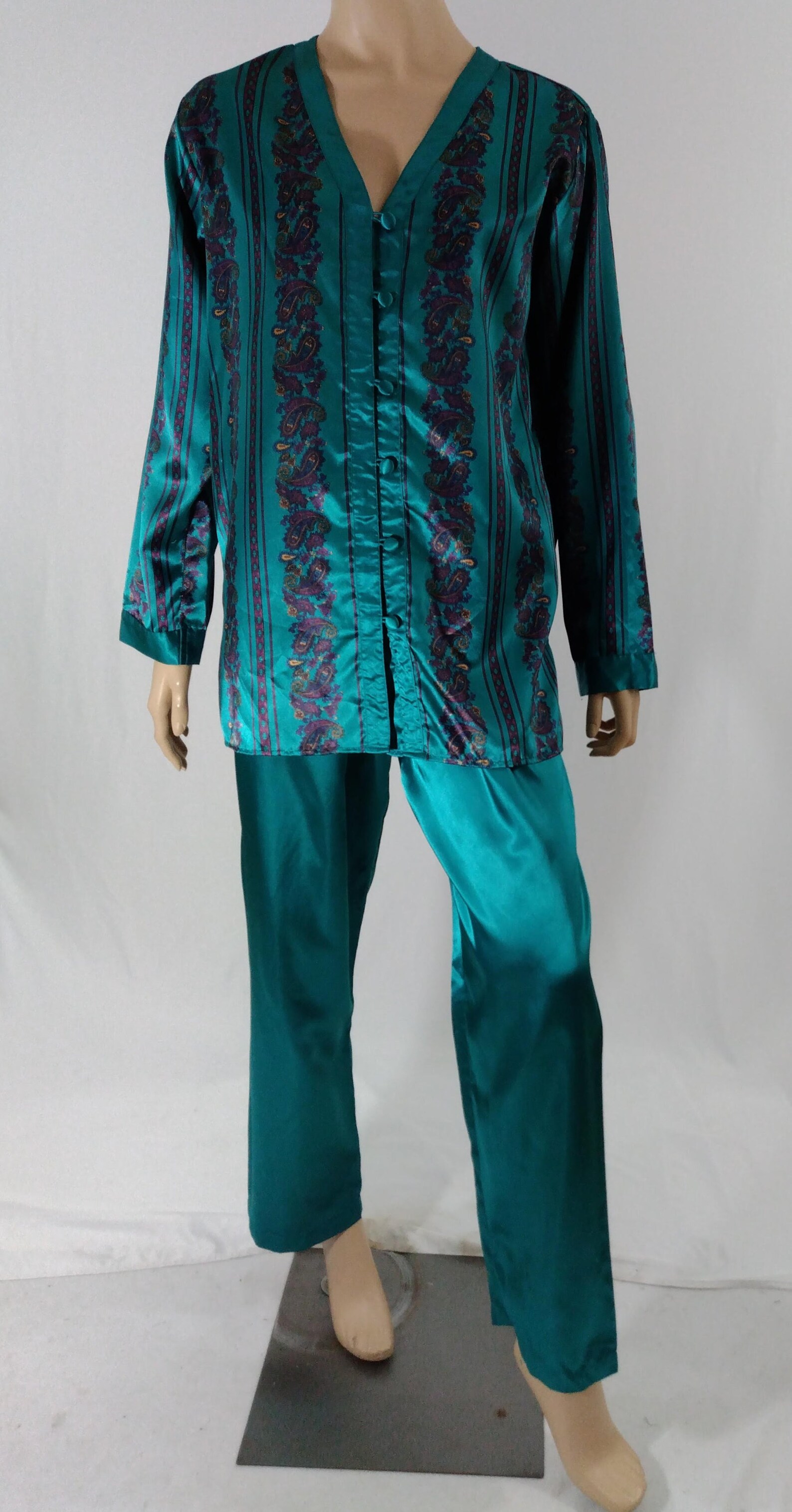 emerald green satin pajama set