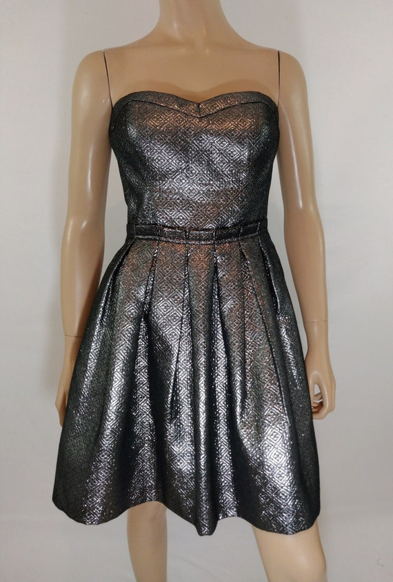 Women s Metallic Dress Gunmetal Black Metallic Silver Sweetheart Strapless Flare Skirt Textured Like New Condition Vintage by GUESS Size 6 Etsy Canada