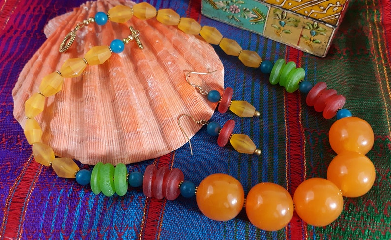 Necklace Womens Handmade Jewelry Necklace Earrings Set Artist Designed Red Yellow Green Blue Gemstone Multi Bead Mix GORGEOUS Great Gift