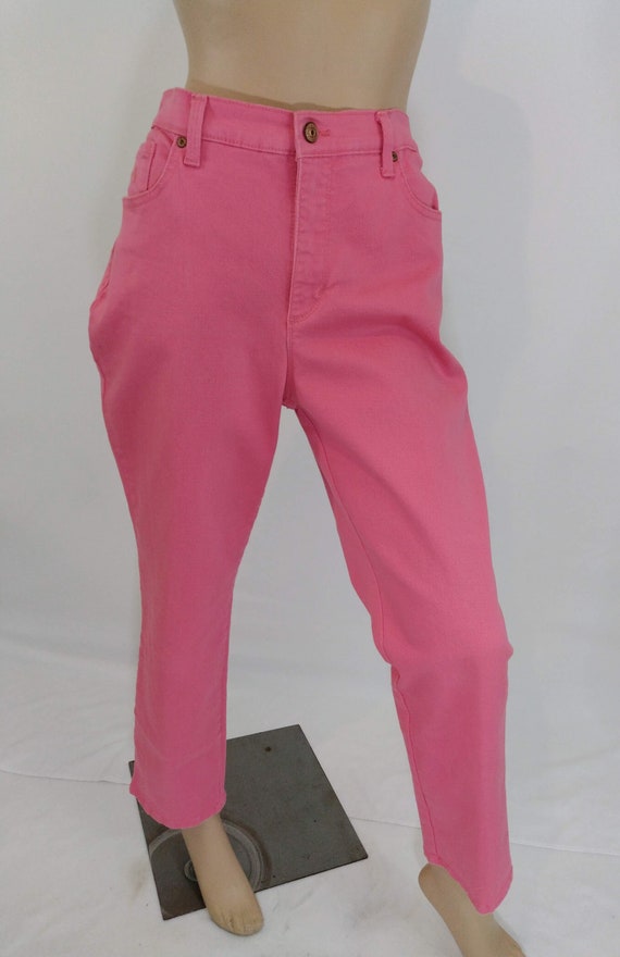 Gloria Vanderbilt All Around Slimming Effect Coral Capris Pink Size