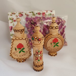 Bulgarian ROSE oil perfume small gift box with 3 vials x 2.1ml wooden souvenirs + dried rose flowers