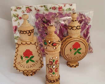 Bulgarian ROSE oil perfume small gift box with 3 vials x 2.1ml wooden souvenirs + dried rose flowers