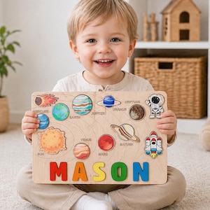 Puzzle con il nome del sistema solare, puzzle spaziale in legno personalizzato per neonato, regalo educativo Montessori, puzzle con il nome del bambino, regalo di compleanno