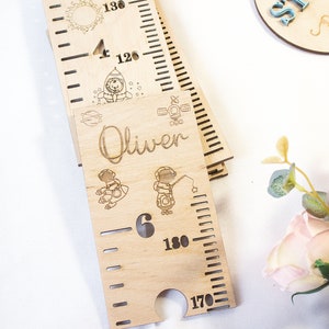 Wachstums-Charts aus Holz für Kinder, Geburtstags-Kleinkindgeschenk, Kinderzimmer-Dinosaurier-Wanddekor, personalisiertes Holz-Wachstumslineal
