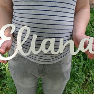 Placa de madeira com nome do bebê | Placa personalizada para berçário | Decoração de parede com letras de madeira