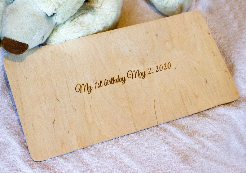 Quebra-cabeça de madeira personalizado com o alfabeto e dinossauros, ideal para presentear crianças. Quadro de atividades com o alfabeto, perfeito para o Natal, aniversário e chá de bebê. imagem 5