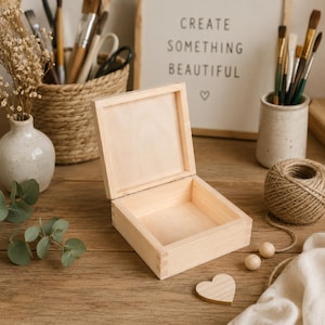 Onbewerkte houten vierkante doos | Houten doos | Ongeverfde houten doos | Houten doos voor een doe-het-zelfproject | Onbewerkte houten doos met deksel