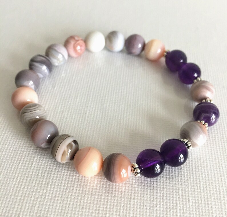 Boho Chic Amethyst Mala Bracelet Crown Chakra Yin Yang Balancing Bracelet Quit Smoking Overcome Panic Attacks 8mm Pink Botswana Agate